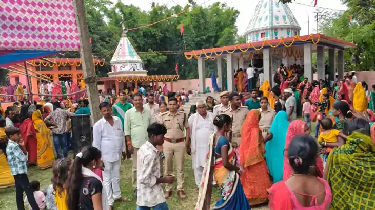 नागपंचमी और तीसरी सोमवारी पर कैलाशपुरी मेले में उमड़ा श्रद्ध