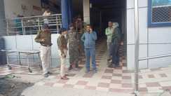 Bihar Crime : मुजफ्फरपुर में बेखौफ अपराधियों का तांडव, रंगदारी मांगने के आरोपी पर दिनदहाड़े की फायरिंग, इलाके में मचा हड़कंप 