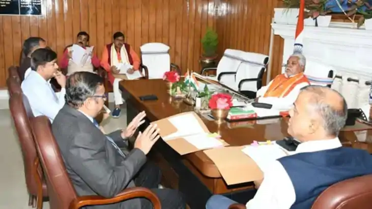 खेतों को नीलगाय से बचाने के लिए 400 शूटर की तलाश, सर्पदंश से