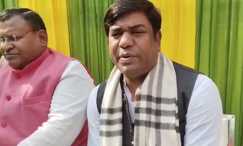 टिकट बंटवारे की गलती अब नहीं होगी', नीतीश-मोदी को ब्याज समेत हिसाब चुकाना होगा, मुकेश सहनी का अल्टीमेटम, 'गरीबों पर अत्याचार हुआ तो चुप नहीं बैठेगी VIP