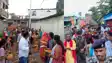 Bihar News : पूर्णिया एसपी को लोगों ने दी विदाई, महिलाओं ने सड़क किनारे खड़े होकर बरसाए फूल, अब पटना एसएसपी के रूप में देंगे सेवा
