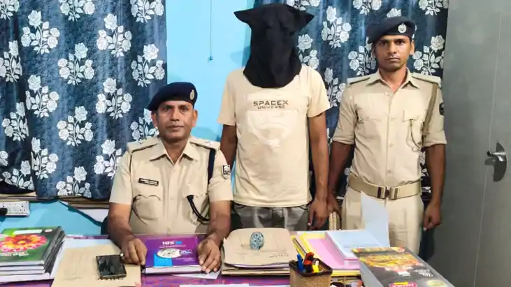 Bihar Crime News : 25 हज़ार के इनामी कुख्यात अपराधी को नवगछिय Bihar Crime News : 25 हज़ार के इनामी कुख्यात अपराधी को नवगछिय