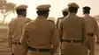 Araria The mob rushed the police and beat them