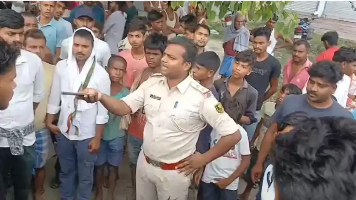 Bihar News : समस्तीपुर में दर्दनाक सड़क हादसा, अज्ञात वाहन क