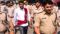 Bihar News : सिवान पुलिस ने सिपाही भर्ती परीक्षा में 2 'मुन्ना भाई' को किया गिरफ्तार, मोतिहारी और गोपालगंज में भी दे चुके हैं परीक्षा