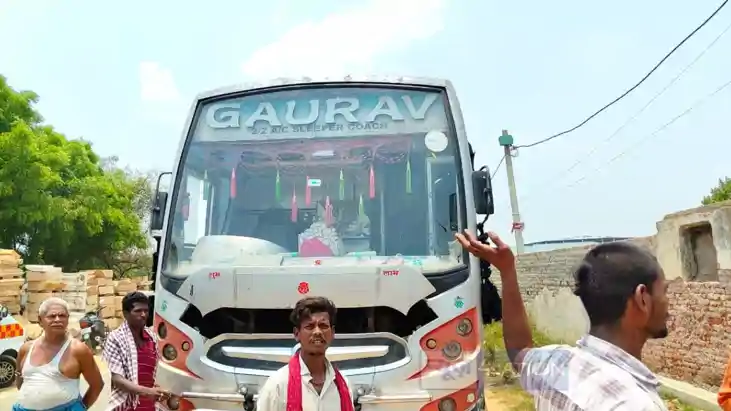 Two Die as Bus Hits 11KV Power Line in Nalanda Tragedy