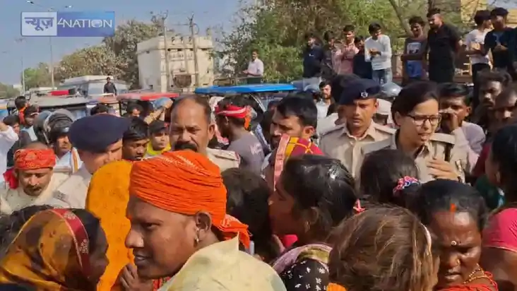 Rail land Encroachment - रेलवे मैदान में अतिक्रमण हटाने का झ