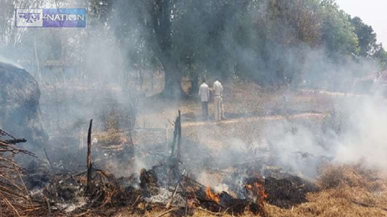 घर के पास रखे पुआल में लगी आग में चार बच्चे जिंदा जले, बच्चों को बचाने की सारी कोशिशें हुई नाकाम