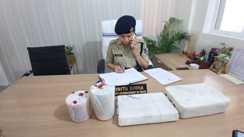 Bihar News : मुजफ्फरपुर पुलिस ने की बड़ी कार्रवाई, चोर की निशानदेही पर स्वर्ण व्यवसायी के घर मारा छापा, 25 लाख के जेवर किया बरामद