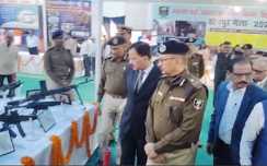sonpur fair 2025 - सोनपुर मेले में पहुंचे डीजीपी, बिहार पुलिस के स्टॉल का किया उद्घाटन, लोगों ने देखा पुलिस के काम का तरीका
