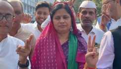 bihar assembly election - महागठबंधन उम्मीदवार ने नवादा कलेक्ट्रेट में भरा पर्चा, नीतू सिंह ने हिसुआ से नामांकन दाखिल किया