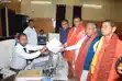 टिकट कटने के बाद भी सात बार के विधायक नंदकिशोर यादव ने दिखाया 'पार्टी निष्ठा', नए उम्मीदवार के नामांकन में हुए शामिल