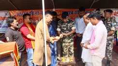 Bihar News : नरकटियागंज में एसएसबी की पहल, 50 युवतियों को मिला सिलाई और ब्यूटी पार्लर का प्रशिक्षण, प्रमाण पत्र का हुआ वितरण 