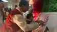 डिप्टी  सीएम विजय सिन्हा ने नाती के साथ मनाया पीएम मोदी का जन्मदिन, बर्थडे ब्वाय मे पीएम मोदी की तस्वीर को खिलाया केक