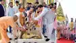 केंद्रीय मंत्री चिराग ने वाराणसी में की पीएम मोदी के दीर्घायु की कामना: बाबा विश्वनाथ दरबार में टेका मत्था, 2047 तक विकसित भारत के संकल्प को दोहराया