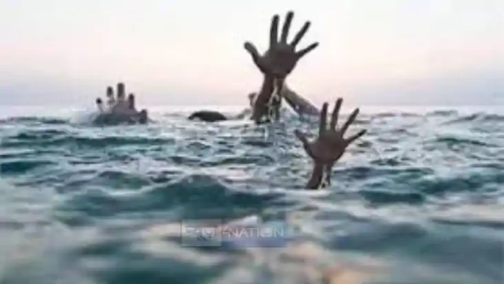 नदीं में डूबे चार लोग 
