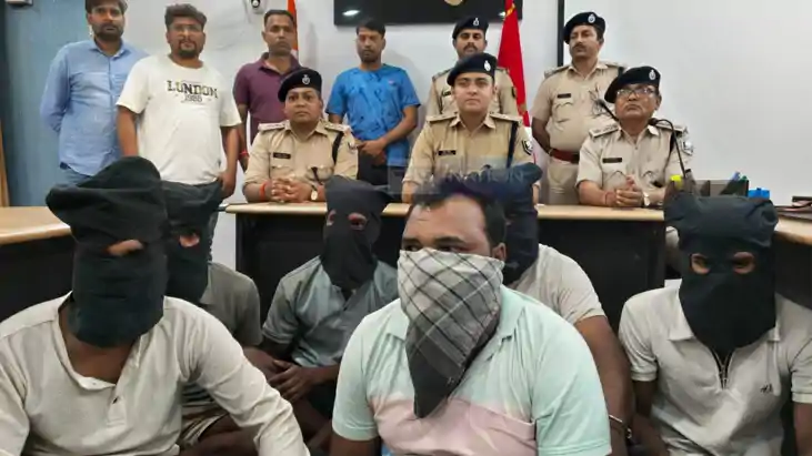 Hajipur International car theft racket busted