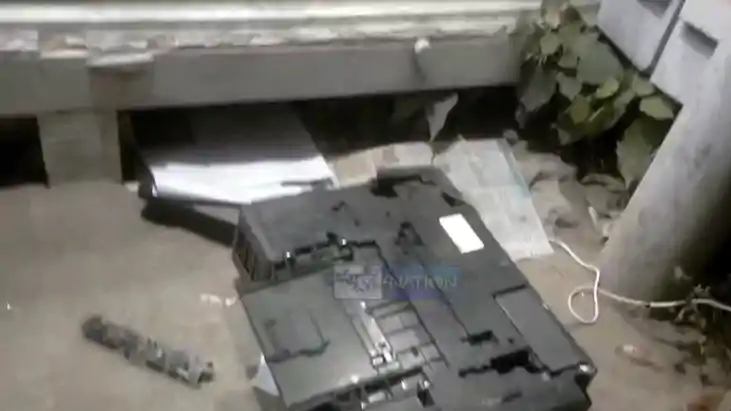 Vaishali Daylight raid goons loot