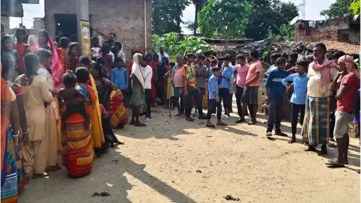 Bihar Crime News : बकाया रूपये के विवाद में बेटी को उठाकर ले