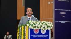डीएम रवि प्रकाश ने 1800 प्रशिक्षुओं को दिया प्रशासनिक मार्गदर्शन, दायित्वों और जनहित में प्रभावी प्रशासन का पाठ पढ़ाया