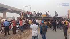 ACCIDENT IN BIHAR  - पटना के जीरो माइल के पास  प्रयागराज से सिलीगुड़ी जा रही  बस पलटी, एक दर्जन से अधिक यात्री हुए घायल