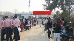 Patna News: मैट्रिक इम्तिहान छूटी तो छात्रा ने ट्रेन के आगे कूदकर दी जान, देर से पहुंचने पर परीक्षा केद्र में प्रवेश की नहीं मिली थी अनुमति