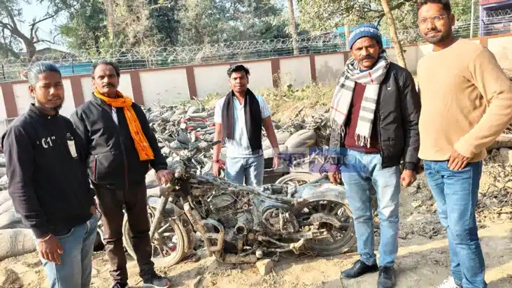 Bihar News : खगड़िया में 13 महीने बाद मिली चोरी गयी बाइक, हाल