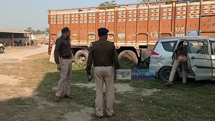Bihar Crime News : मुजफ्फरपुर पुलिस ने पिकअप पर लोड 10 लाख र