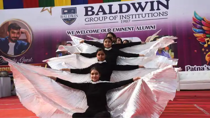 Bihar News : पटना के बाल्डविन एकेडमी में 'पंख' टैलेंट शो का 
