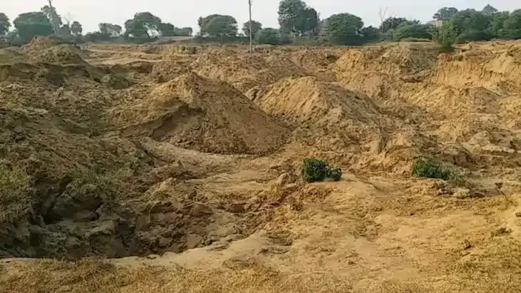 Bihar News : भोजपुर में चल रहा बंगाल का माइनिंग चालान....सरक