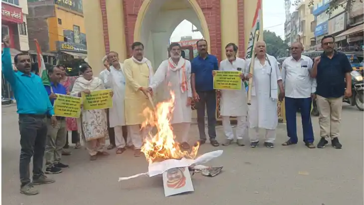 Bihar News : गया में सम्राट सरकार के खिलाफ कांग्रेस का फूटा 
