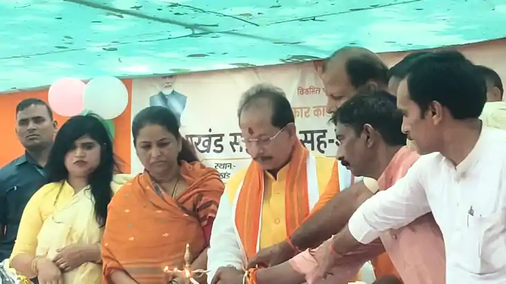 Bihar News : गयाजी में 'प्रखंड सहयोग सह जन कल्याण शिविर का ह