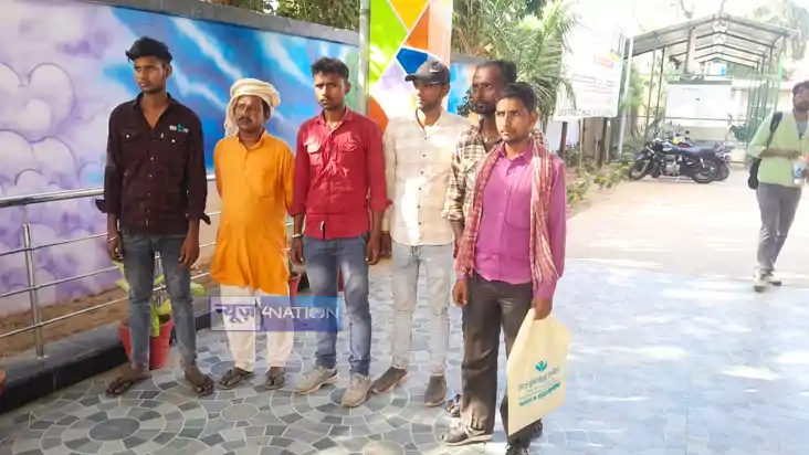 Bihar News : घर के दरवाजे पर शराब पीने से मना युवक को पड़ा मह