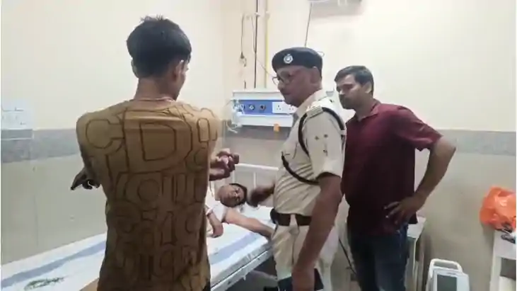 Bihar News : कटिहार जीआरपी थाने में गन सफाई के दौरान चली गोल