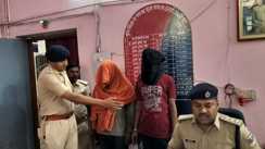 बिहार में शराबबंदी के बीच 'कच्ची घानी' की आड़ में तस्करी: वैशाली पुलिस ने 50 लाख की विदेशी शराब के साथ 2 को दबोचा