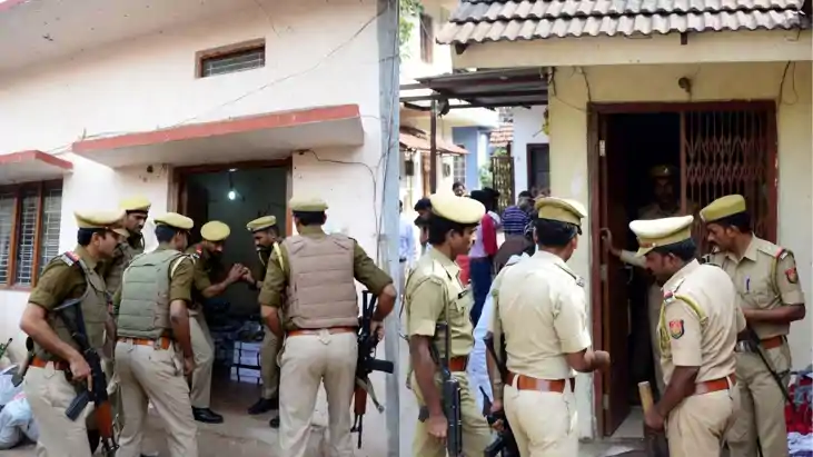 Munger Thieves Steal Govt Weapons 