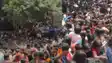 Bihar Kakolat Waterfall: ककोलत जलप्रपात पर बेकाबू भीड़, हादसे का मंडरा रहा खतरा, प्रशासन अलर्ट