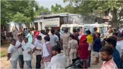 नवादा में भीषण सड़क हादसा: तेज रफ्तार ट्रक ने मनरेगा के डाटा ऑपरेटर को रौंदा, इलाज के दौरान मौत