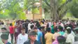 Bihar News : मोतिहारी में बकाया पैसा मांगने पर गोला व्यवसायी ने की किसान की बेरहमी से पिटाई, इलाज के दौरान हुई मौत, परिजनों ने जमकर काटा बवाल 