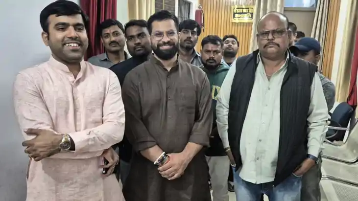 Bihar News : जदयू प्रवक्ता अभिषेक झा का लालू परिवार पर बड़ा 