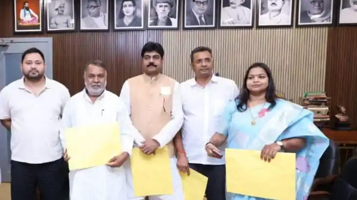 तेजस्वी यादव तेजस्वी यादव