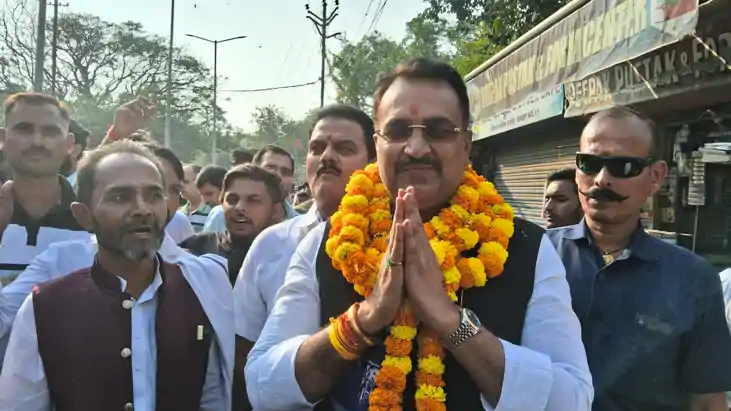 Bihar Election 2025 : मुंगेर के तारापुर में गरमाई सियासत, सम Bihar Election 2025 : मुंगेर के तारापुर में गरमाई सियासत, सम