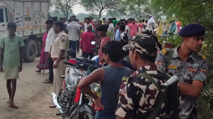 बांका में रफ्तार का कहर: ट्रैक्टर पलटने से दो की दर्दनाक मौत
