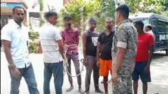 नवादा में पुलिस टीम पर पथराव  : तीन महिलाओं समेत 11 गिरफ्तार, 13 नामजद पर केस दर्ज