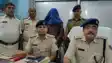 हथियार के साथ बड़ी वारदात को अंजाम देने पहुंचा था अपराधी : पुलिस ने किया गिरफ्तार, पिस्टल और कारतूस बरामद