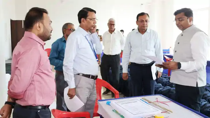 पटना शिक्षक एवं स्नातक निर्वाचन क्षेत्र: डीएम ने मतपत्र विखं