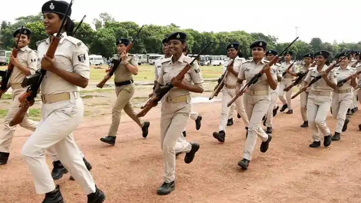 Bihar News : बक्सर में महिला पुलिसकर्मियों को मिलेगी रहने की