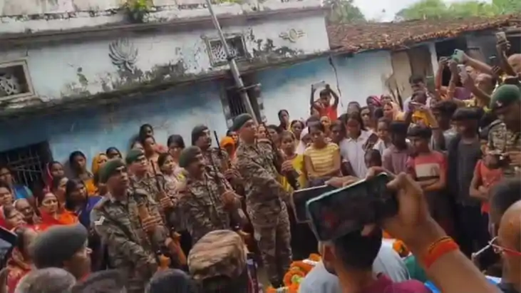 Saran Army Jawan Rajesh Kumar Singh Funeral at Bodha Chapra 
