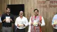 शिक्षा मंत्री ने किया ‘मोदी युग का भारत’ पुस्तक का लोकार्पण: मुरली श्रीवास्तव की यह कृति पीएम मोदी के 25 वर्षों के सेवा कार्यों और योजनाओं का है अनूठा संग्रह