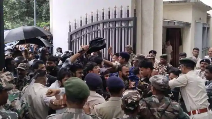 JSSC-CGL परीक्षा रद्द कर बुरी फंसी हेमंत सरकार : अब नौकरी गं